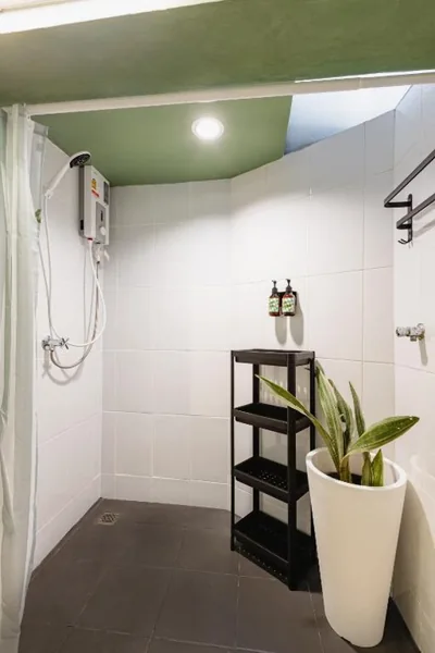 Patong Apartments Steps to Beach & Bangla Road Sleeps 6 – Photos 6